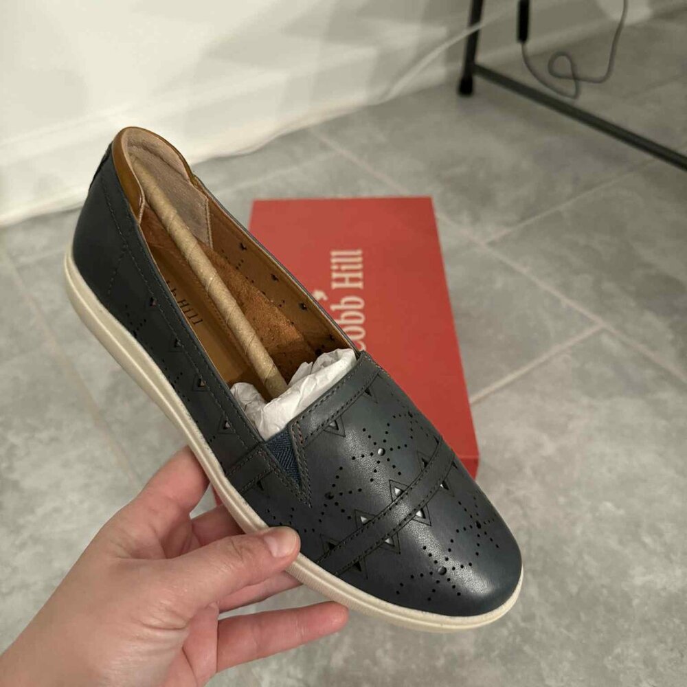 Cobb Hill Bailee Slip-On Shoes – Women’s – Navy Leather – Size 7M – New in Box